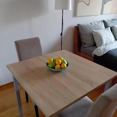 Apartment Garden M